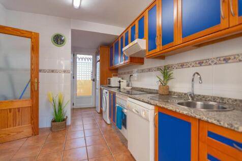 Kitchen to Utility