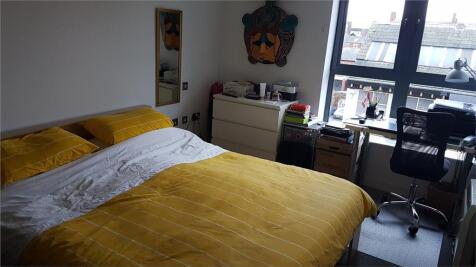 Apt 22 Queens Court - photo 4