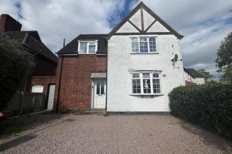 3 Bedroom Semi Detached House in New Fields Squar