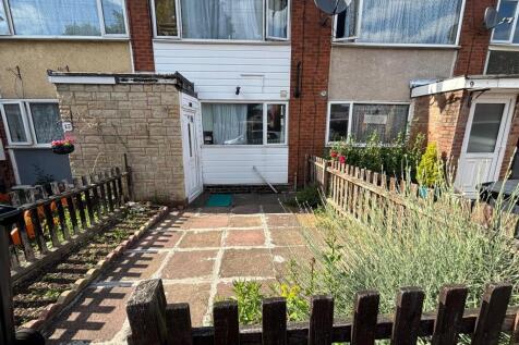 Two Bedroom House on Elmdale Street