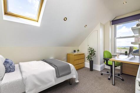 Flat 3 bedroom bedro