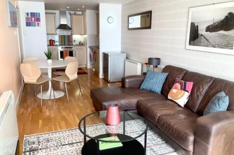 RC-22-LOUNGE-1030x77