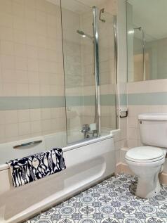 RC-22-MAIN-BATH-773x