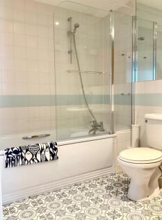 RC-6-BATHROOM-757x10