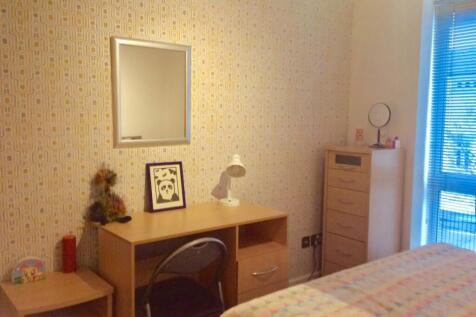 RC6-DOUBLE-BEDROOM-1