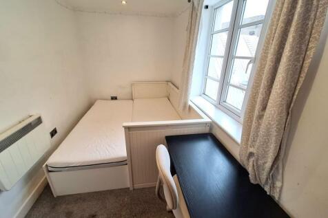 16ede102-8cee-4153-b