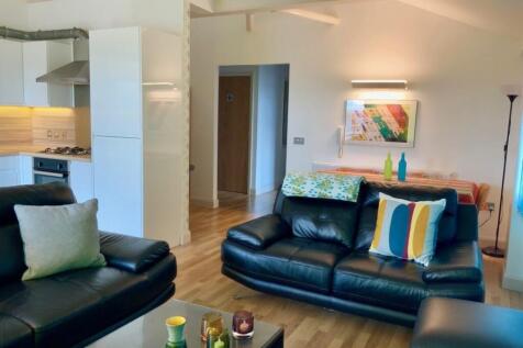 RS-66-LIVING-ROOM-10