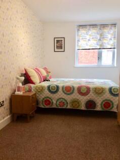 2 Ropewalk 6