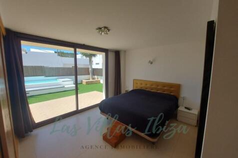 TOWNHOUSE WITH POOL AND TERRACES, San Rafael