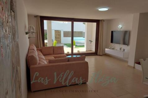 TOWNHOUSE WITH POOL AND TERRACES, San Rafael