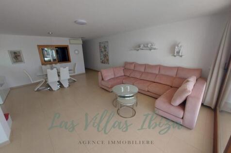 TOWNHOUSE WITH POOL AND TERRACES, San Rafael