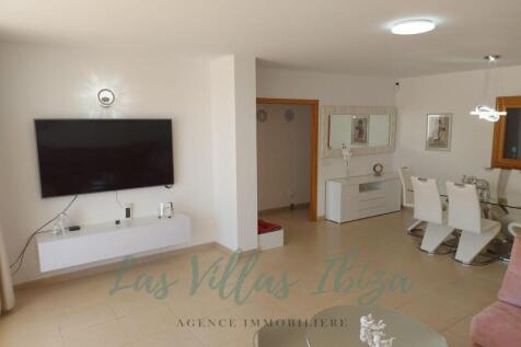 TOWNHOUSE WITH POOL AND TERRACES, San Rafael