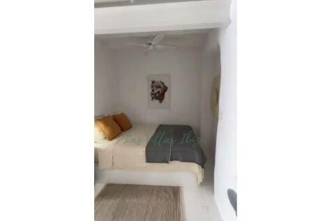 ANNEX TO DUPLEX PENTHOUSE, Dalt Vila