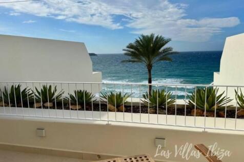 Balcony_with_sea_views