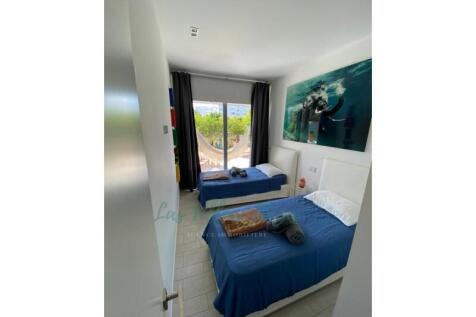Bedroom_1