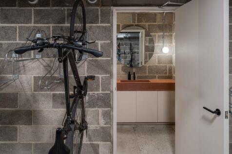 Secure Cycle Store