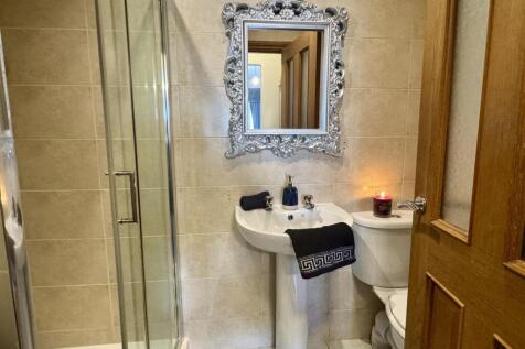 Ensuite Shower Room