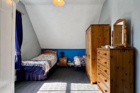 Seventh Bedroom