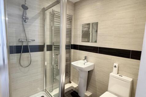 Ensuite shower room