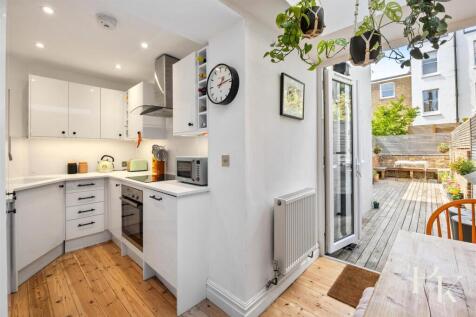 Cissbury Road 15 Flat 1 - 008.jpg