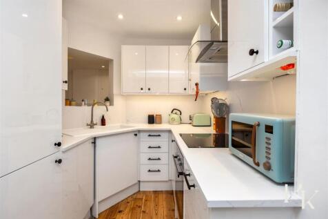 Cissbury Road 15 Flat 1 - 009.jpg