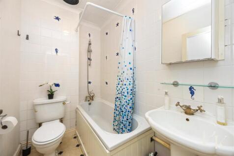 Albert Road, 20, Flat 3-011.JPG