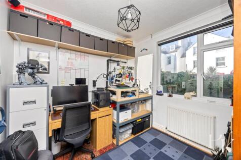 Albert Road, 20, Flat 3-015.JPG
