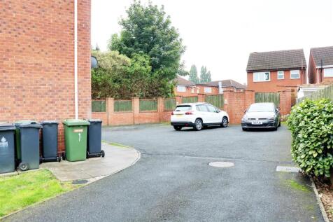 driveway.jpg