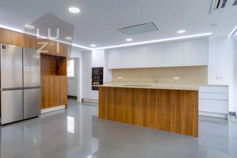 Luxury 4 bedroom villa, recently completed, in Lagos - Deal Homes