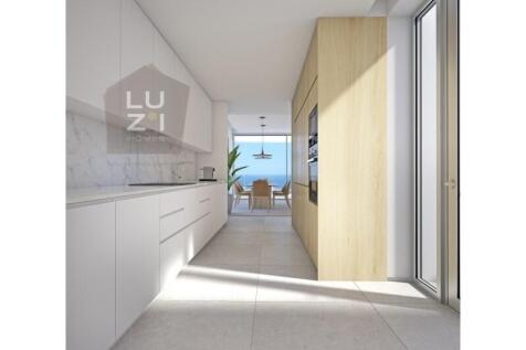 3 bedroom villa under construction with sea view, at Praia da Luz