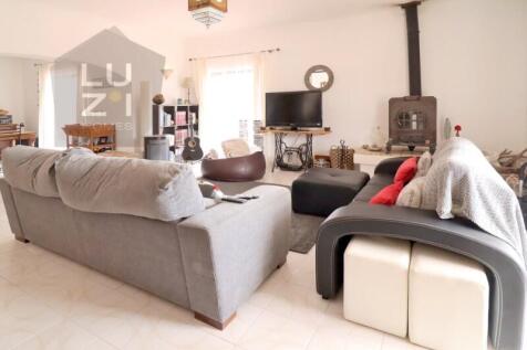 Renovated T6&#43;4 Villa perfect for Local Accommodation, close to Praia da Luz- Deal Homes