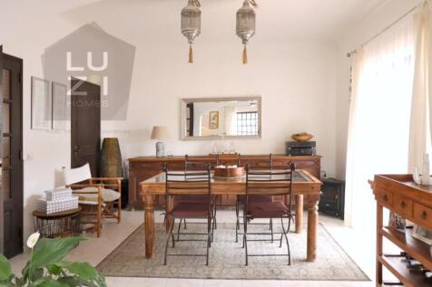 Renovated T6&#43;4 Villa perfect for Local Accommodation, close to Praia da Luz- Deal Homes