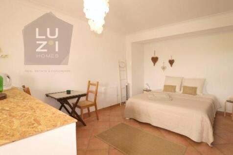Renovated T6&#43;4 Villa perfect for Local Accommodation, close to Praia da Luz- Deal Homes
