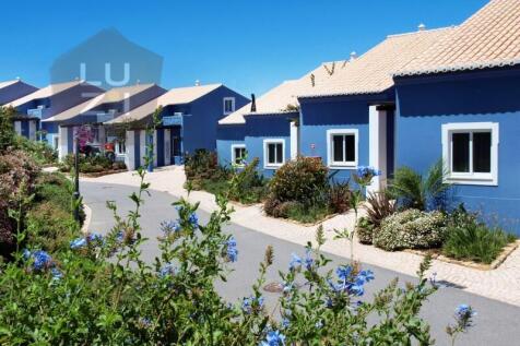 Tourist village on the outskirts of Lagos - Deal Homes