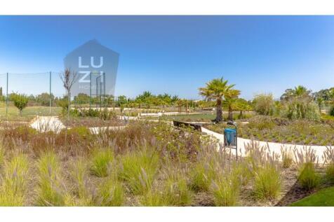 Tourist village on the outskirts of Lagos - Deal Homes