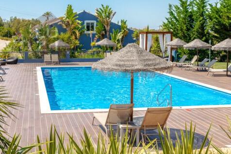 Tourist village on the outskirts of Lagos - Deal Homes