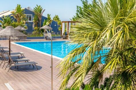 Tourist village on the outskirts of Lagos - Deal Homes