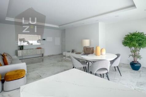 Brand new luxury 4 bedroom flat, Lagos - Deal Homes