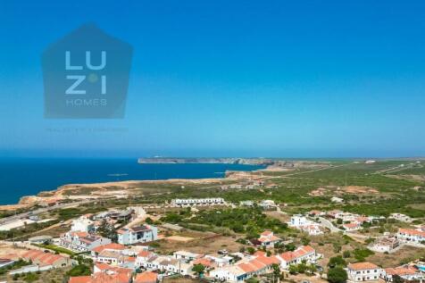 Newly built T6&#43;2 house, with swimming pool, close to the beach, Sagres-Luzi Homes