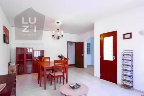 3&#43;1 bedroom semi-detached house with 2 entrances, Vila do Bispo - LUZI HOMES