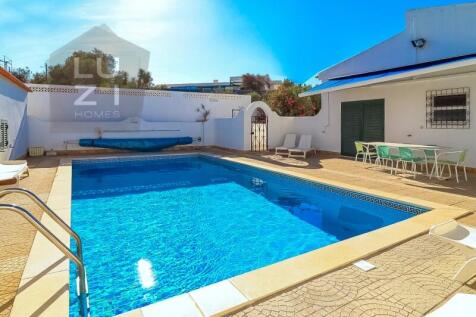 Detached 4&#43;1 Bedroom Villa in Lagos - Luzi Homes