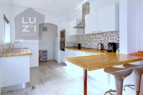Detached 4&#43;1 Bedroom Villa in Lagos - Luzi Homes