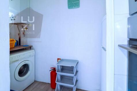 Detached 4&#43;1 Bedroom Villa in Lagos - Luzi Homes