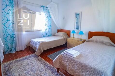Detached 4&#43;1 Bedroom Villa in Lagos - Luzi Homes