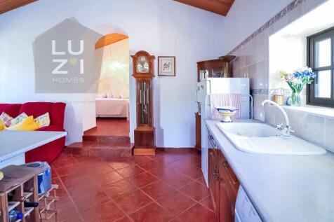 Detached 4&#43;1 Bedroom Villa in Lagos - Luzi Homes