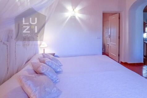 Detached 4&#43;1 Bedroom Villa in Lagos - Luzi Homes