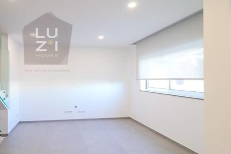 Renovated 3 storey villa with sea views in the old town, Lagos - LUZI HOMES