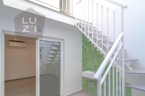 Renovated 3 storey villa with sea views in the old town, Lagos - LUZI HOMES