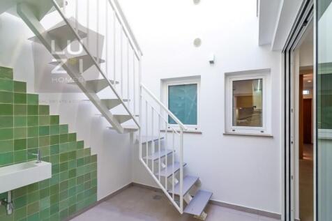Renovated 3 storey villa with sea views in the old town, Lagos - LUZI HOMES