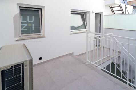 Renovated 3 storey villa with sea views in the old town, Lagos - LUZI HOMES